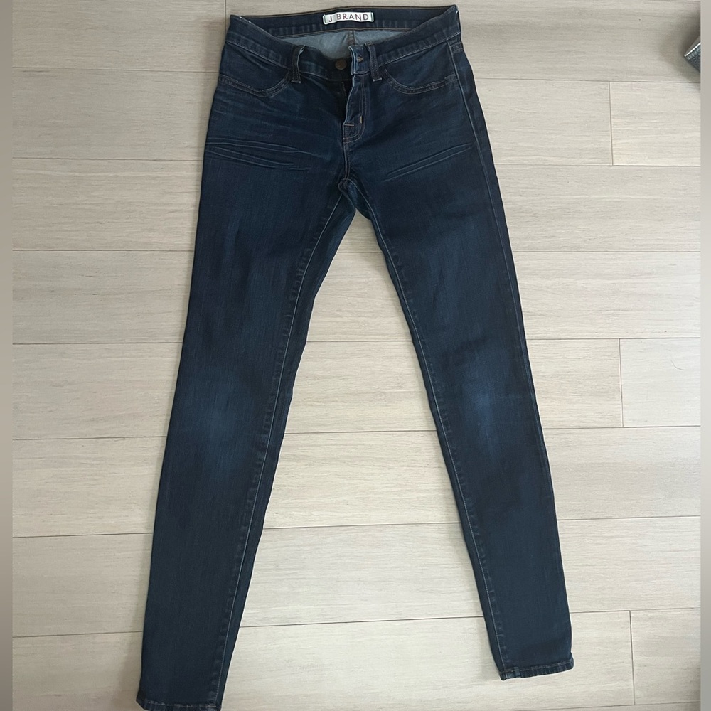J Brand women's Size 26 super skinny skinny dark wash